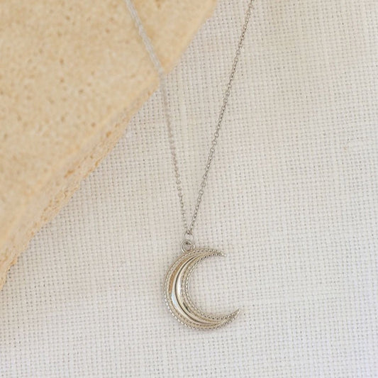 Crescent Moon Necklace Silver