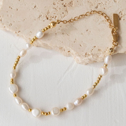 Wanderlust Pearl Bracelet